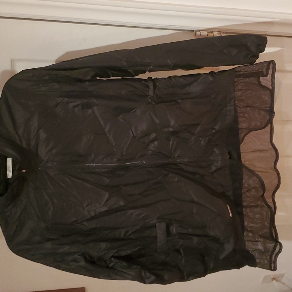 Black Adidas windbreaker